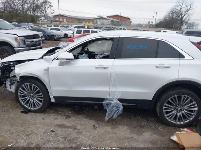 Cadillac XT4 Awd Premium Luxury Image 16