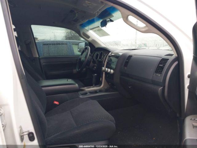 Toyota Tundra Grade 5.7l V8 Image 14