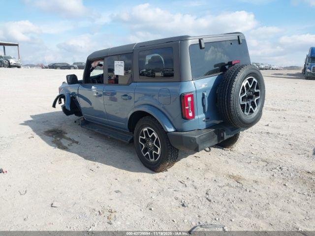 Ford Bronco Outer Banks Image 8