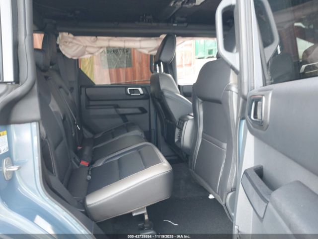 Ford Bronco Outer Banks Image 4