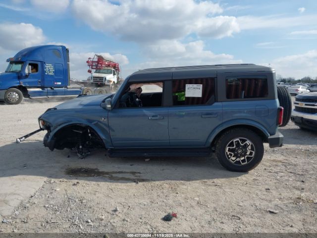 Ford Bronco Outer Banks Image 15