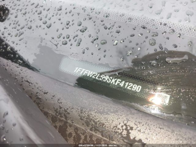 Ford F-150 Stx Image 12