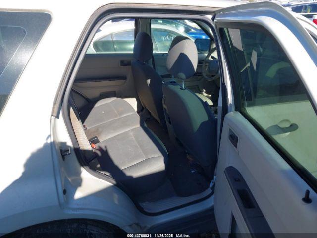 Ford Escape Xls Image 2