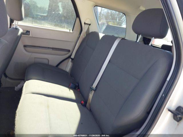 Ford Escape Xls Image 12