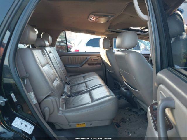 Toyota Sequoia Limited V8 Image 5