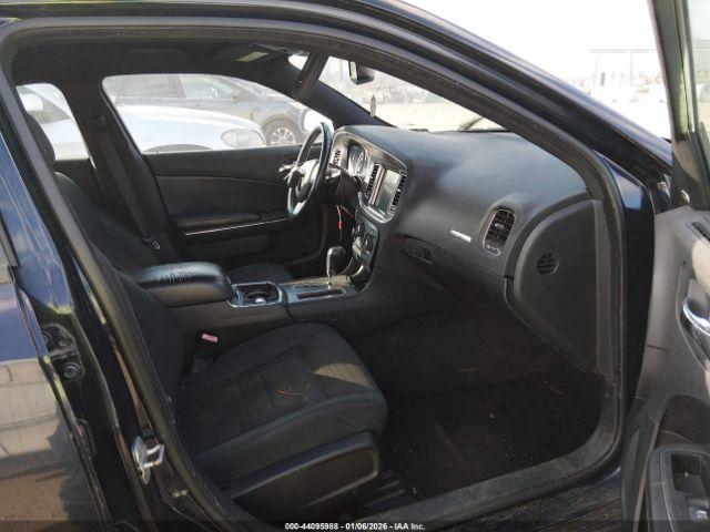 Dodge Charger Image 8