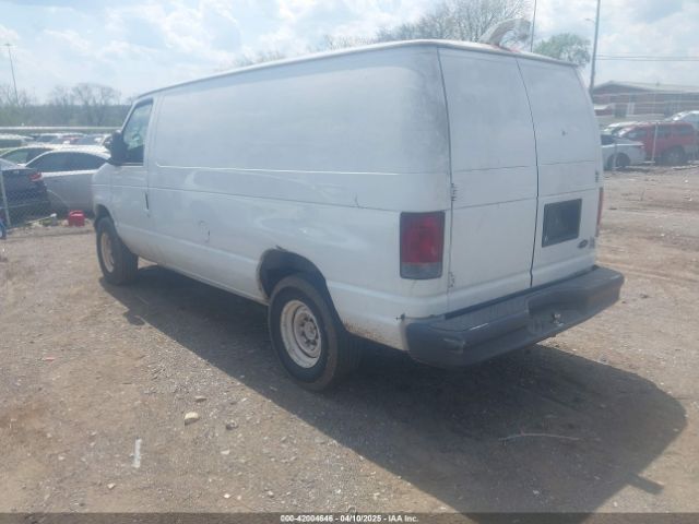 Ford E-250 Image 2
