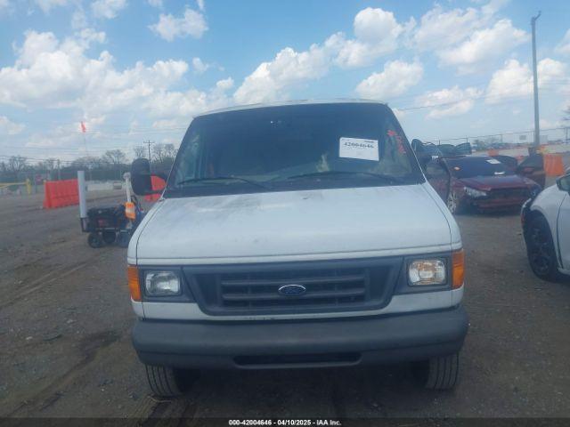 Ford E-250 Image 6