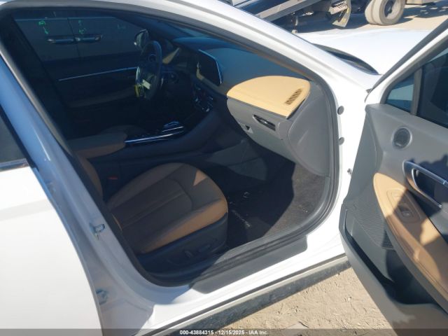 Hyundai SONATA Limited Image 3