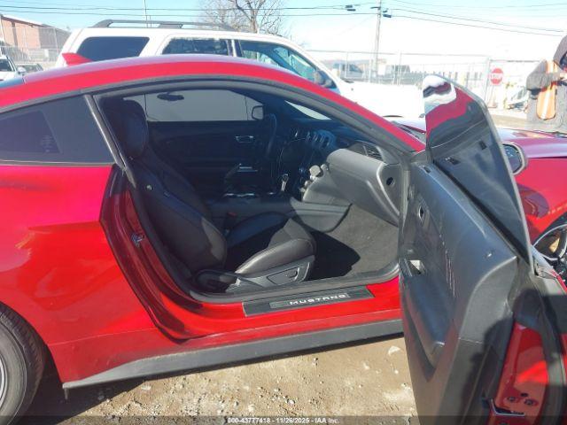 Ford Mustang Ecoboost Premium Fastback Image 15