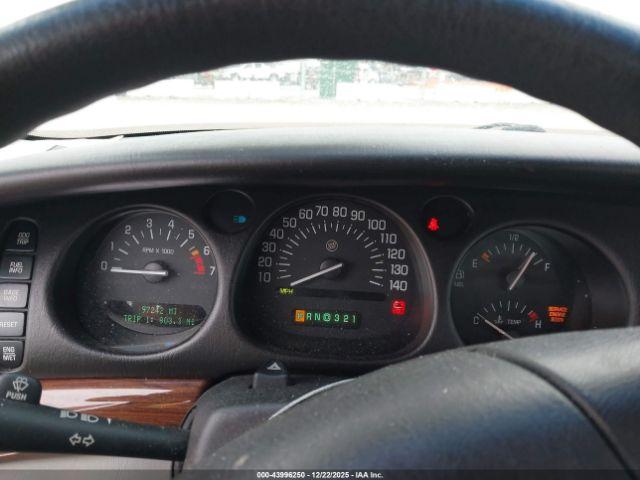 Buick LeSabre Custom Image 11