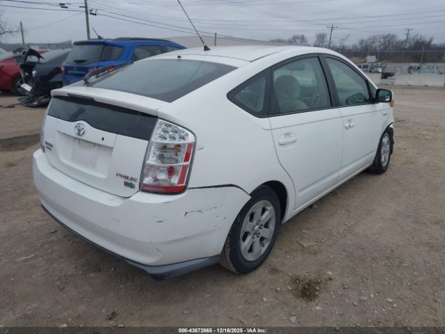 Toyota Prius Image 8