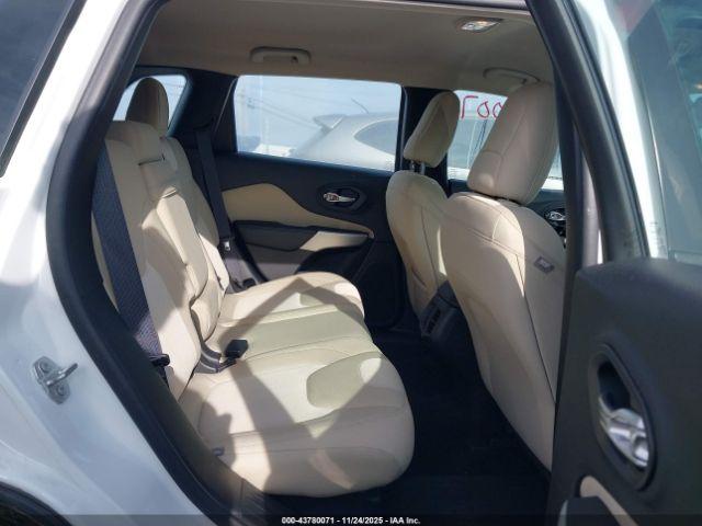 Jeep Cherokee Sport Fwd Image 6