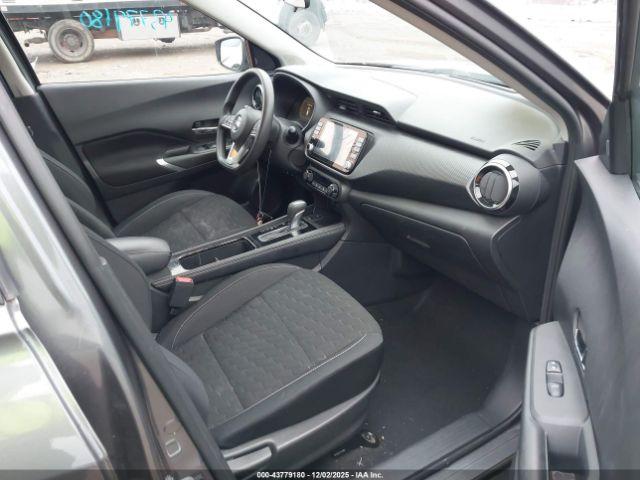 Nissan Kicks Sv Xtronic Cvt Image 8