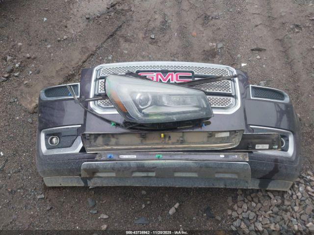 GMC Acadia Denali Image 7