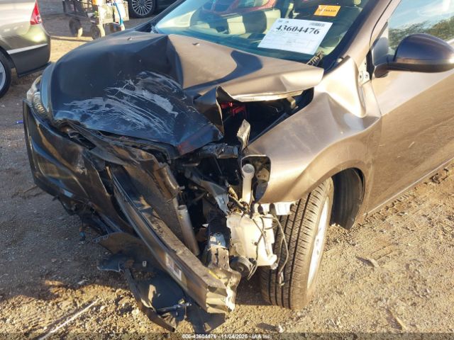 Chevrolet Sonic Lt Manual Image 3