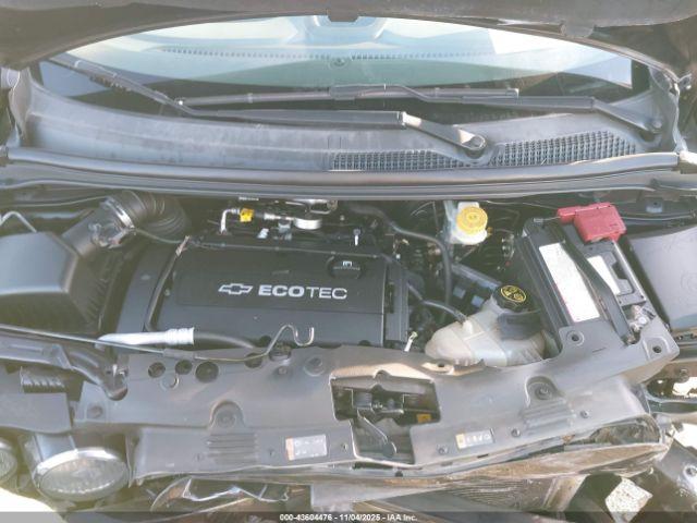 Chevrolet Sonic Lt Manual Image 8