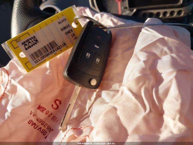 Chevrolet Sonic Lt Manual Image 7