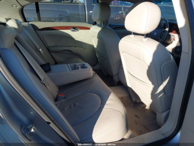 Buick Lucerne Cxl Image 9