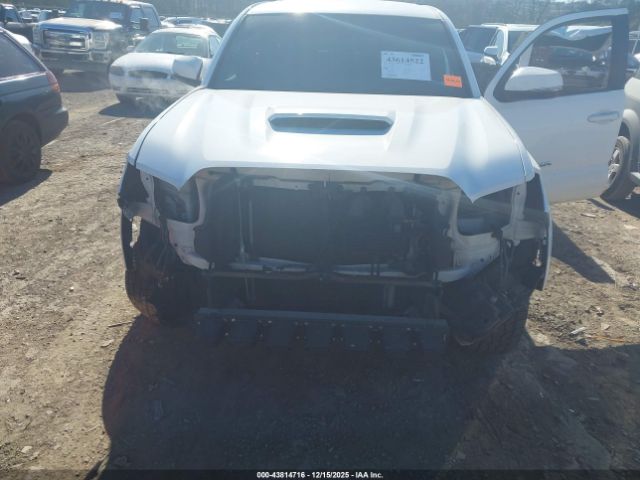 Toyota Tacoma Trd Sport Image 3