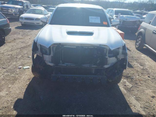 Toyota Tacoma Trd Sport Image 10