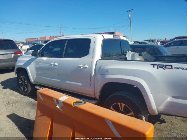 Toyota Tacoma Trd Sport Image 16