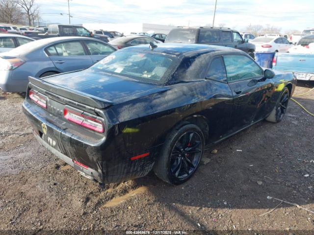 Dodge Challenger Sxt Image 2