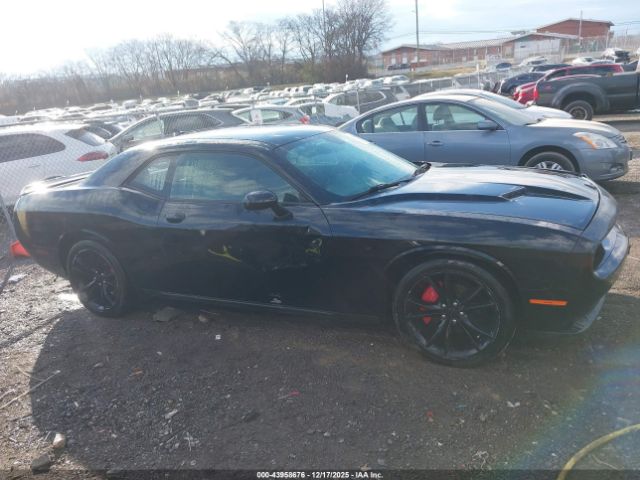 Dodge Challenger Sxt Image 13