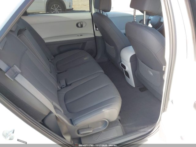 Hyundai Ioniq Sel Image 6