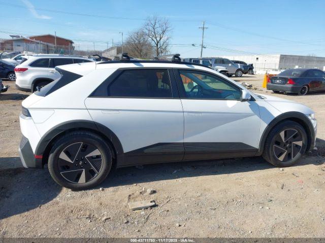 Hyundai Ioniq Sel Image 12