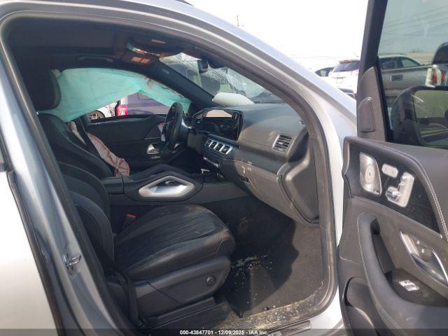 Mercedes-Benz GLE S 4matic+ Image 4