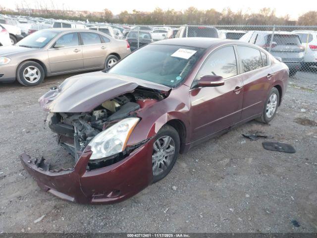 Nissan Altima Image 14