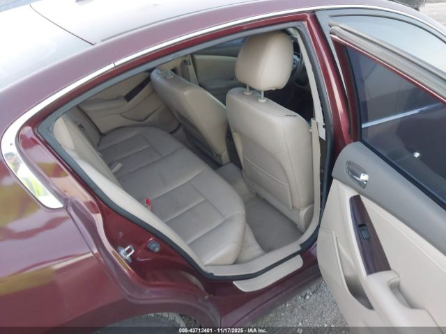 Nissan Altima Image 6