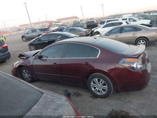 Nissan Altima Image 11