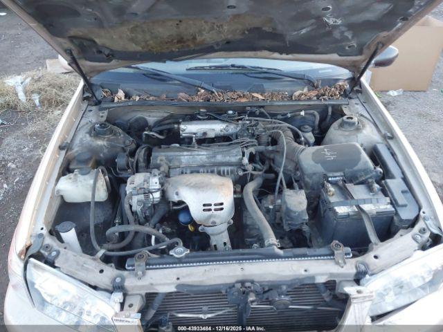 Toyota Camry Ce Image 9