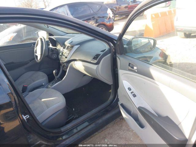 Hyundai ACCENT Se Image 5