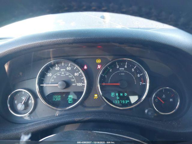 Jeep Wrangler Rubicon 4x4 Image 11