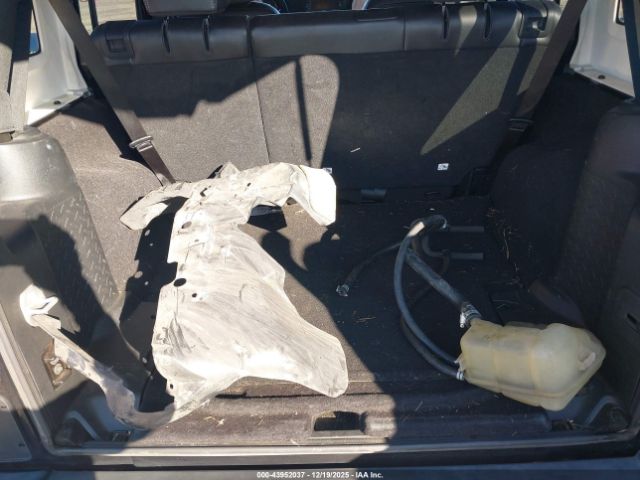 Jeep Wrangler Rubicon 4x4 Image 8