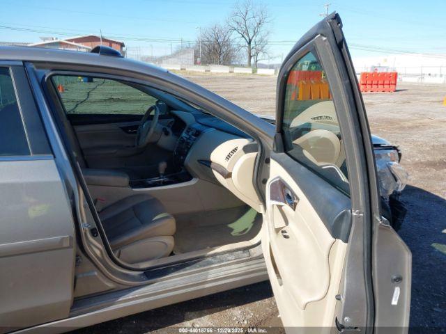 Nissan Altima 2.5 Sl Image 10