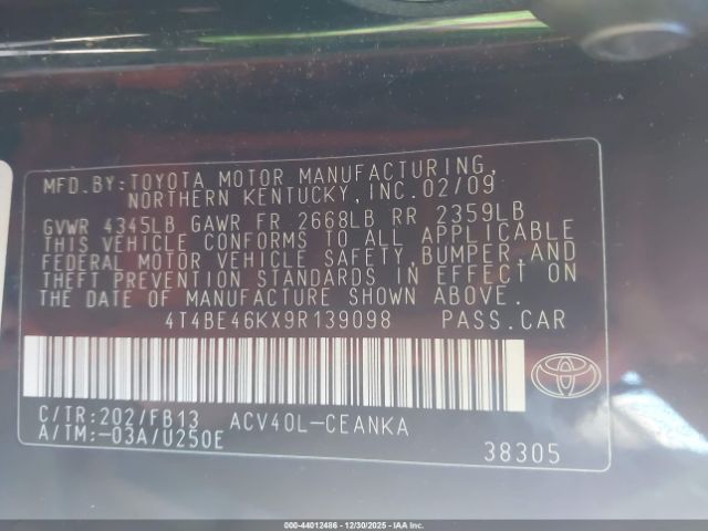 Toyota Camry Le Image 10