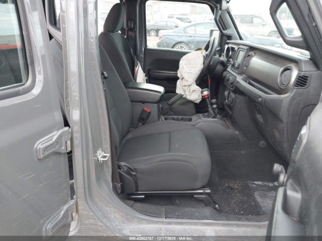 Jeep Gladiator Sport 4x4 Image 2