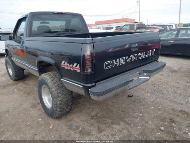 Chevrolet K1500 Fleetside Image 3