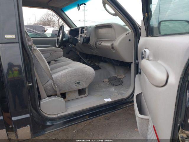 Chevrolet K1500 Fleetside Image 4