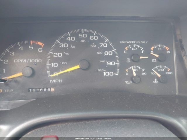 Chevrolet K1500 Fleetside Image 6