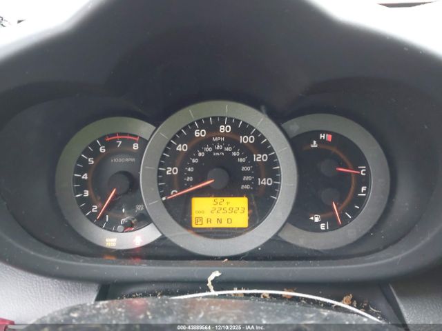 Toyota RAV4 Sport V6 Image 2