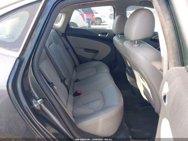 Buick Verano Image 6