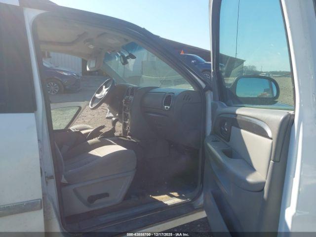 GMC Envoy Sle Image 5