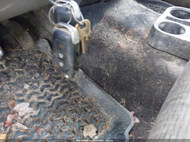 Ford F-250 Xlt Image 12