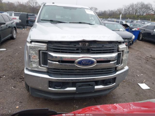 Ford F-250 Xlt Image 10