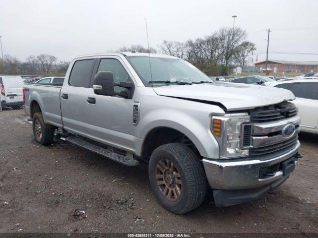 Ford F-250 Xlt Image 11